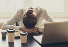 Δέκα πιθανοί λόγοι υγείας που νιώθετε συχνά κούραση όλη την ημέρα – Μην το αγνοείτε!