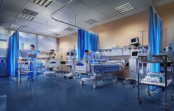 Γερμανία: Οι ΜΕΘ γεμίζουν, τα νοσοκομεία φτάνουν στα όρια τους
