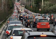 Οι Ευρωπαίοι επιλέγουν το αυτοκίνητό αντί τα ΜΜΜ λόγω πανδημίας