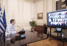 Μητσοτάκης προς νοσηλευτές: Βγάλατε την Ελλάδα ασπροπρόσωπη