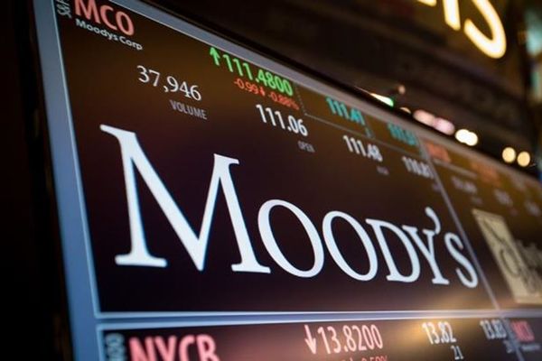 Moody's: Αναβάθμιση-έκπληξη για Ελλάδα