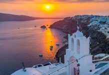 Το ηλιοβασίλεμα της Σαντορίνης ταξίδεψε σε όλο τον κόσμο