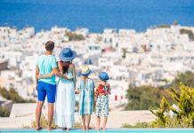 Ελλάδα-Τουρισμός: 11,6 εκατ. επισκέπτες και πάνω από 8,76 δις ευρώ εισπράξεις