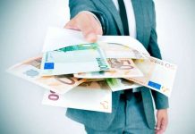 Γεμάτα τα ταμεία του κράτους παρά τις πληγές της πανδημίας