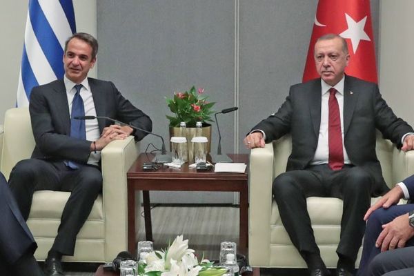 Spiegel: Σπάει ο πάγος μεταξύ Μητσοτάκη και Erdogan