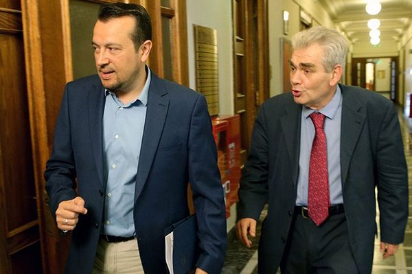Εδώ Παππάς εκεί Παππάς που είναι ο Παππάς;