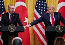 Bolton για Trump-Erdogan: Δεν είχα ξανακούσει ποτέ πρόεδρο να υπόσχεται κάτι τέτοιο