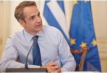 Ο Μητσοτάκης ενημερώνει τους πολιτικούς αρχηγούς για την ένταση με την Τουρκία