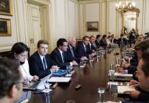Δημοσκόπηση Opinion: Χαώδεις οι διαφορές υπουργών ΝΔ- ΣΥΡΙΖΑ
