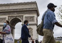 Γαλλία: «Ασφυξία» στις ΜΕΘ-Πάνω από 8.500 νέα κρούσματα σε ένα 24ωρο