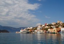 Έντονη κινητικότητα γύρω από το Καστελόριζο – Σε ετοιμότητα οι Ένοπλες Δυνάμεις