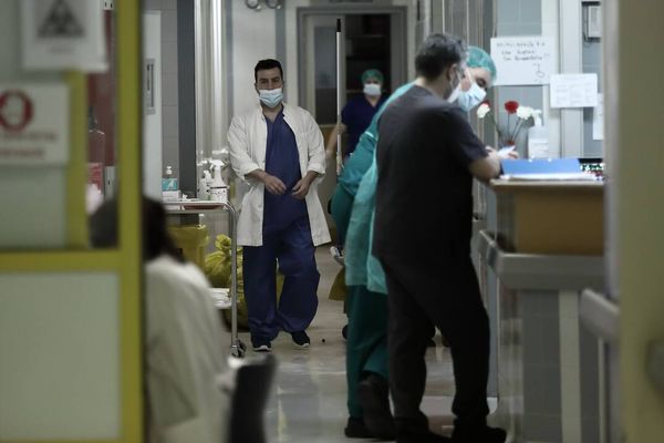 COVID-19: «Έκρηξη» με 416 νέα κρούσματα – 240 στην Αττική- 79 διασωληνωμένοι