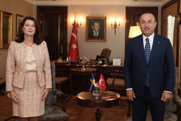 Καβγάς Cavusoglu με τη Σουηδή ΥΠΕΞ για Ελλάδα, Κύπρο, Συρία σε ζωντανή σύνδεση