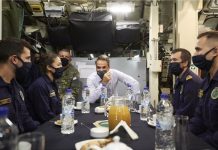 Ο Μητσοτάκης στο υποβρύχιο Κατσώνης- Το ευχαριστώ για τις «αόρατες ασπίδες»