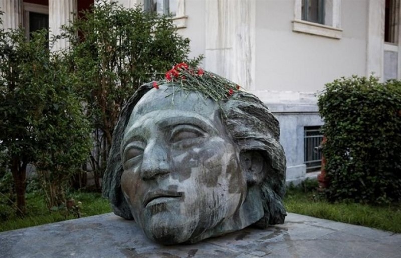 Πανδημία. Το Τελευταίο τους χαρτί.
