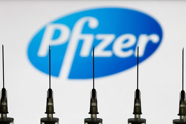 Η Βρετανία εγκρίνει το εμβόλιο της Pfizer μέσα στην εβδομάδα