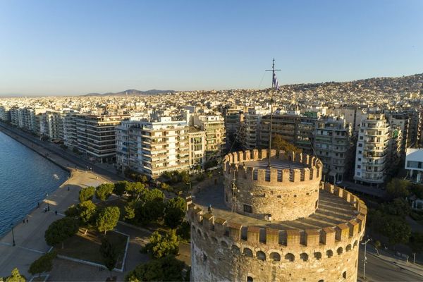 Η πανδημία «θερίζει» Θεσσαλονίκη και Αττική- 71 νεκροί