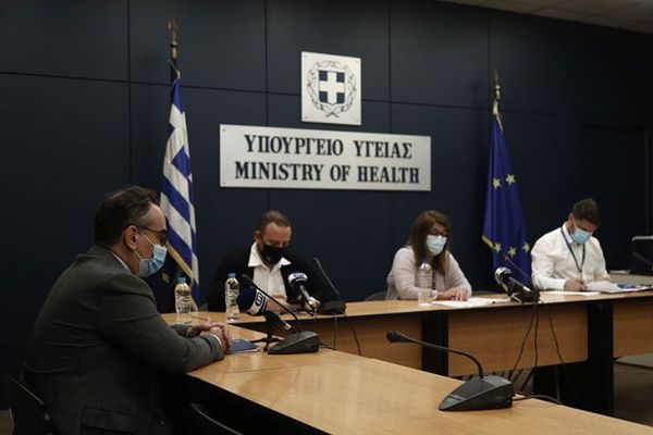 Coronavirus: Μερική σταθεροποίηση αλλά 86% η πληρότητα στις ΜΕΘ