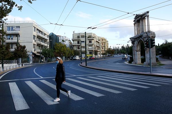 Αισθητά μειωμένα κρούσματα, 237 πανελλαδικά 94 στην Αττική