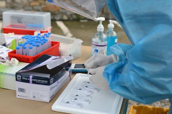 Ελαφρά αυξημένα τα κρούσματα-Περιορίζεται η διάδοση του ιού στην επικράτεια