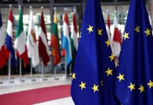 Spiegel κατά Βρυξελλών και Γερμανίας για τα εμβόλια στην ΕΕ