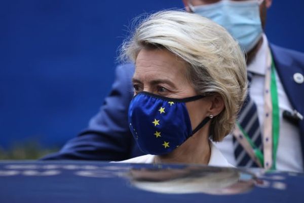 Φον ντερ Λάιεν: Νομοθετική πρόταση για το πιστοποιητικό εμβολιασμού στις 17 Μαρτίου
