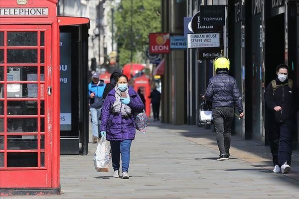 Βρετανία: Κατά 56% πιο μολυσματικός ο νέος μεταλλαγμένος coronavirus
