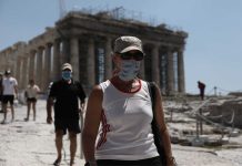 Στο «κόκκινο» η Αττική: Τριπλάσιο ιικό φορτίο, ανησυχία για τις επόμενες ημέρες
