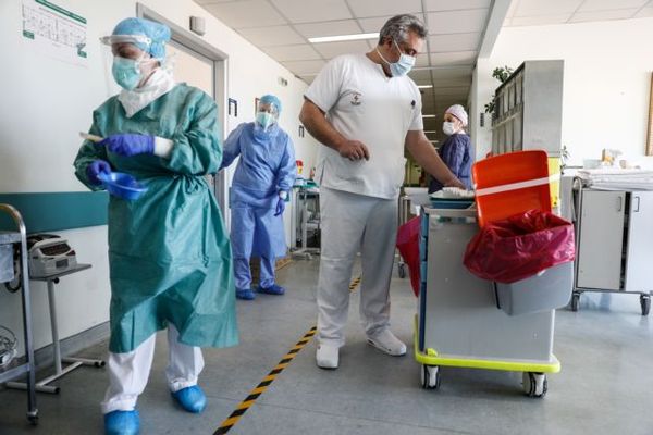 Κάτω από 1.000 τα νέα κρούσματα-Τριψήφιος αριθμός στην Αττική