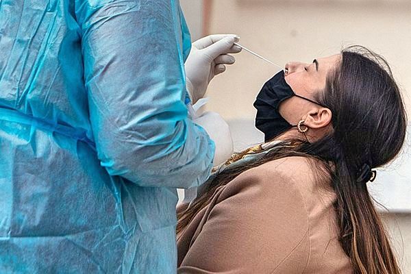 Στα 800 τα νέα κρούσματα