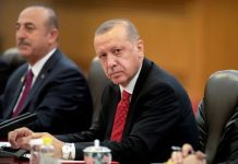 Erdogan-Cavusoglu κατηγορούν και απειλούν την Ελλάδα ενώ μιλούν για διάλογο