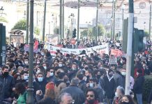 Απίστευτες εικόνες συνωστισμού στο κέντρο της Αθήνας στο πανεκπαιδευτικό συλλαλητήριο
