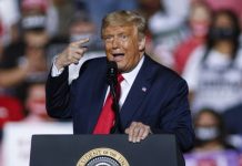 Politico: O Trump μετέτρεψε την Αμερική σε μία από τις πιο «σκ…ά» χώρες
