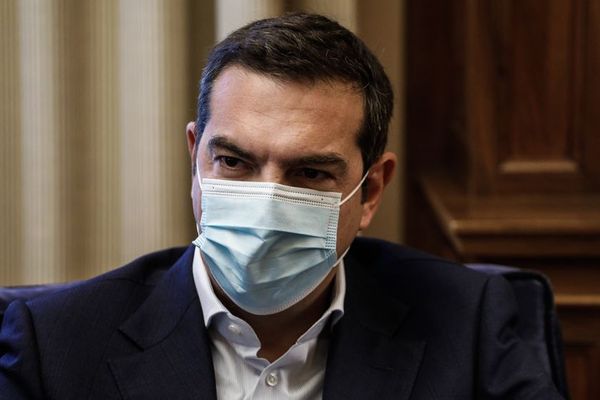 Αγωγή Τσίπρα κατά Κουρτάκη-Παπαχρήστου ζητά δύο εκατ. ευρώ!