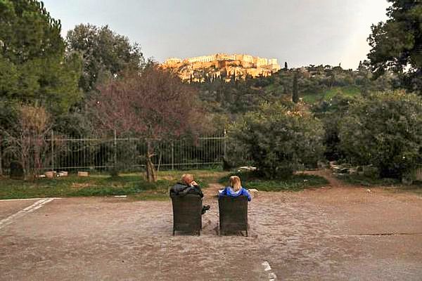 Φλέγεται η Αττική