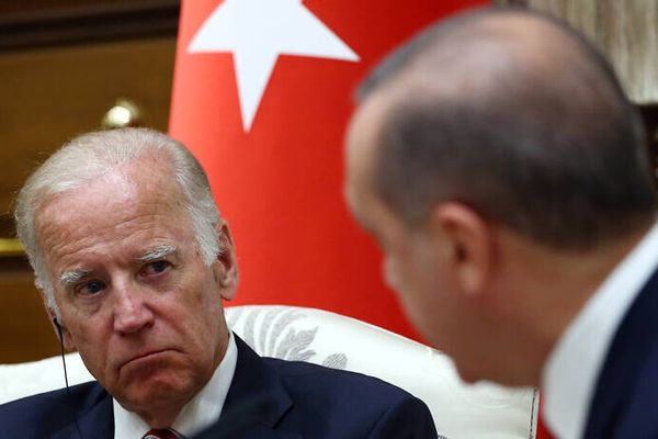 Εκνευρισμός στην Άγκυρα για την απροθυμία Μπάιντεν να επικοινωνήσει με Ερντογάν