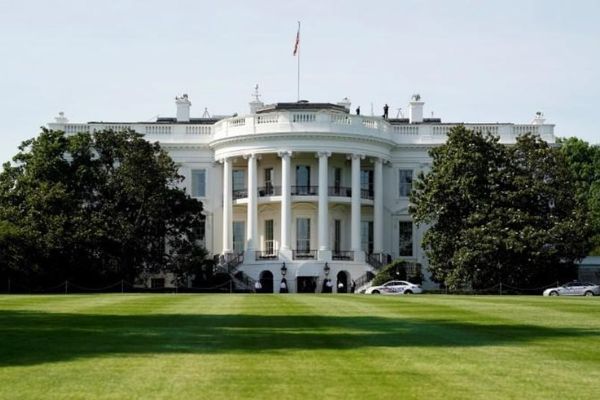 Ο Λευκός Οίκος καλεί την Κίνα να δώσει τα αρχικά στοιχεία του ξεσπάσματος της πανδημίας