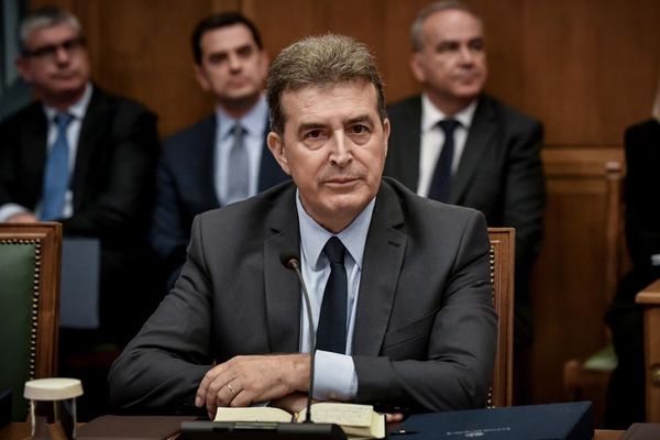 Χρυσοχοΐδης: Ανοιχτό το ενδεχόμενο για απαγόρευση κυκλοφορίας από 6 μ.μ.