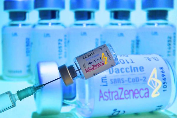 Αναστέλλονται οι εμβολιασμοί με AstraZeneca και σε Γερμανία, Γαλλία, Ιταλία