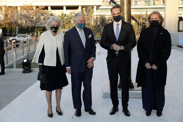 Daily Mail: «Ο Κάρολος επισκέπτεται τη “γη του παππού του” – Ισχυροί και ζωτικοί δεσμοί Βρετανίας – Ελλάδος