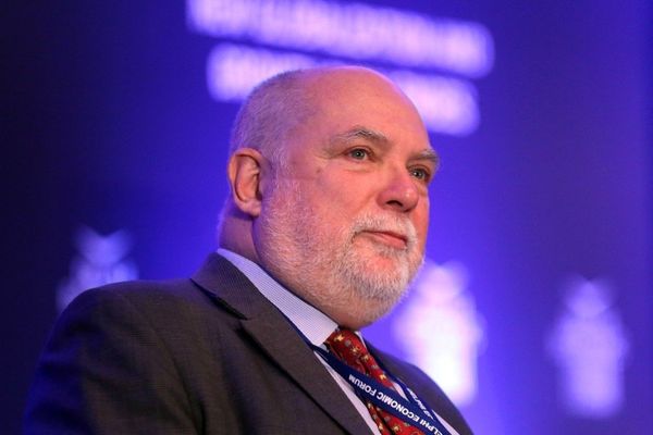 Βίζερ: Η παραμονή της Ελλάδας στο ευρώ δεν ήταν προτεραιότητα της κυβέρνησης ΣΥΡΙΖΑ το 2015!