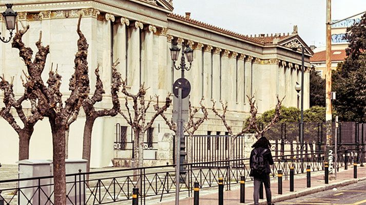 Στα 2.597 τα νέα κρούσματα τα 1.198 στην Αττική