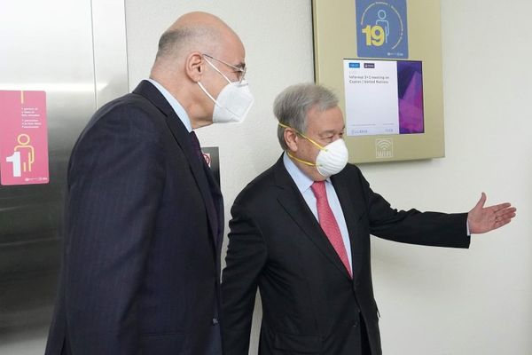Δένδιας σε Γκουτέρες: Τουρκία υπονομεύει την προοπτική επίλυσης του Κυπριακού