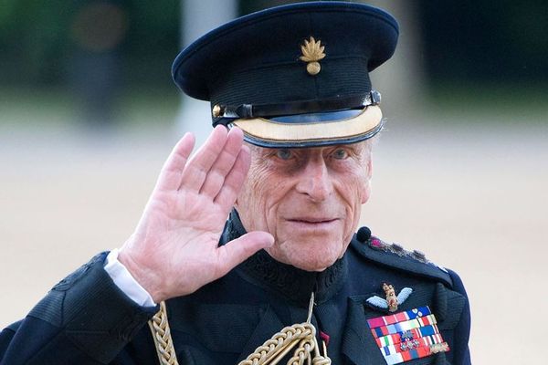 Το Ηνωμένο Βασίλειο αποτίει φόρο τιμής στον πρίγκιπα Φίλιππο