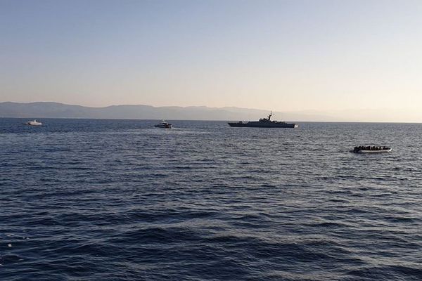 Μπαράζ προκλήσεων από τουρκικές ακταιωρούς στη Μυτιλήνη