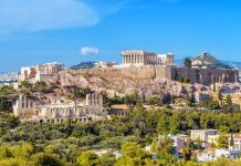 Βρετανία: Σε αναμονή για την πράσινη ταξιδιωτική λίστα η Ελλάδα