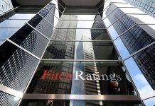 Ψήφος εμπιστοσύνης από Fitch στα νέα πλάνα μείωσης των NPEs