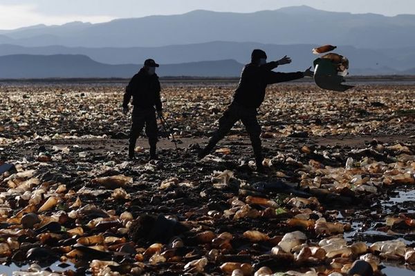 Είκοσι εταιρείες ευθύνονται για το 55% των πλαστικών αποβλήτων του πλανήτη!