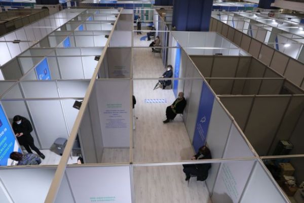 Ξεχνάμε τα lockdown- Περιοριστικά μέτρα μόνο για τους ανεμβολίαστους