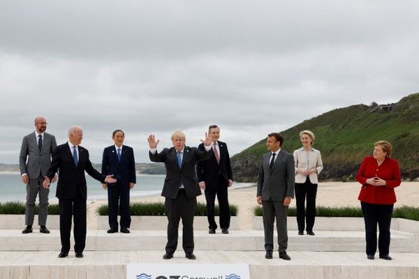 Σύνοδος G7: Δωρεά εμβολίων στους φτωχούς και δεξίωση με την βασίλισσα